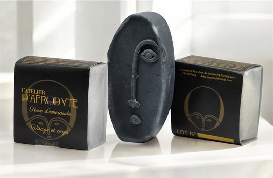 Savon solide vs gel douche : lequel respecte vraiment votre peau ?